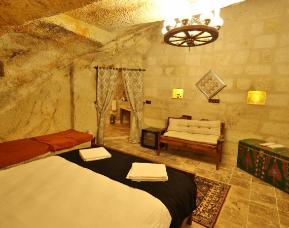 Jakuzili Kaya Suit Oda - 204